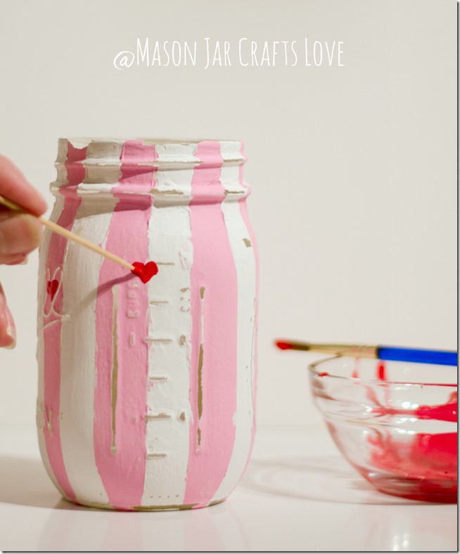 valentine-painted-mason-jars-11