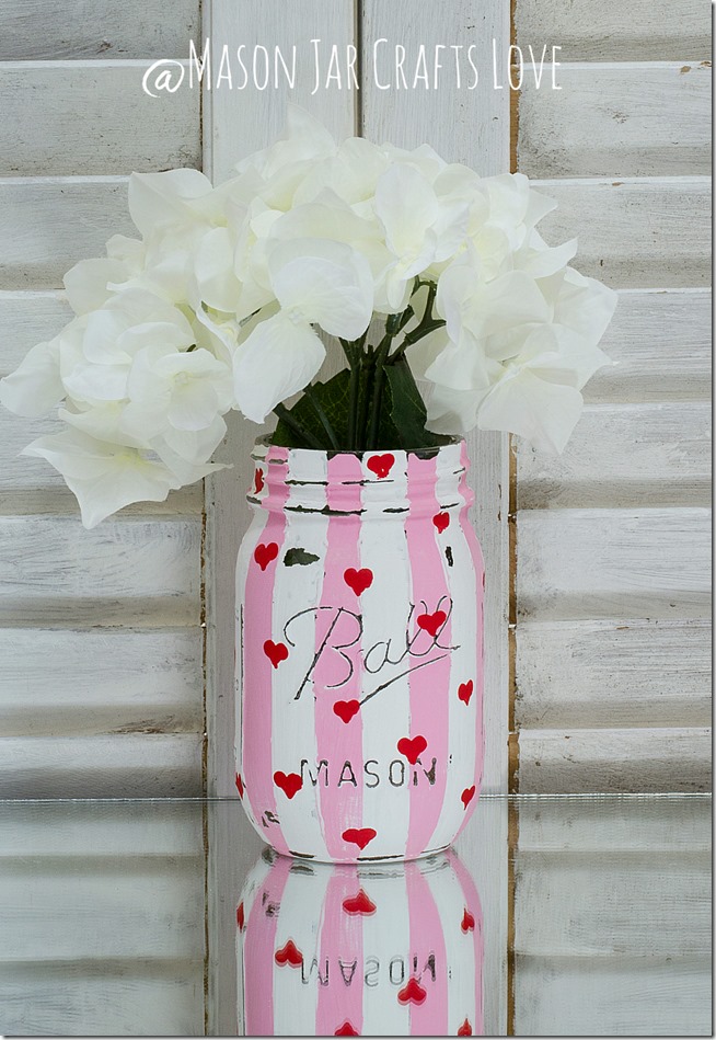 valentine-painted-mason-jars-4