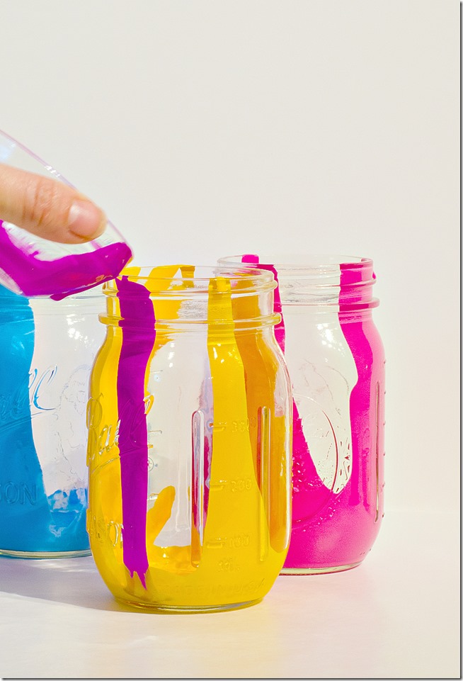 anthropologie-paint-drip-mason-jars-how-to-make-3