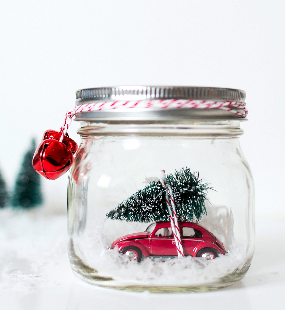 car-in-mason-jar-snow-globe