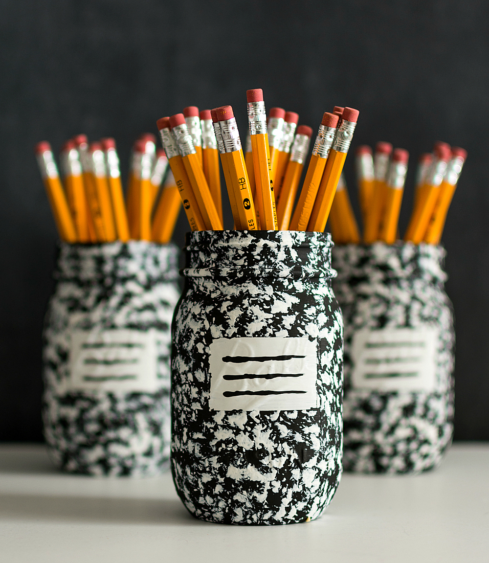 Mason Jar Craft Ideas - Desk Organizing Idea - Composition Book Mason Jar Pencil Holder