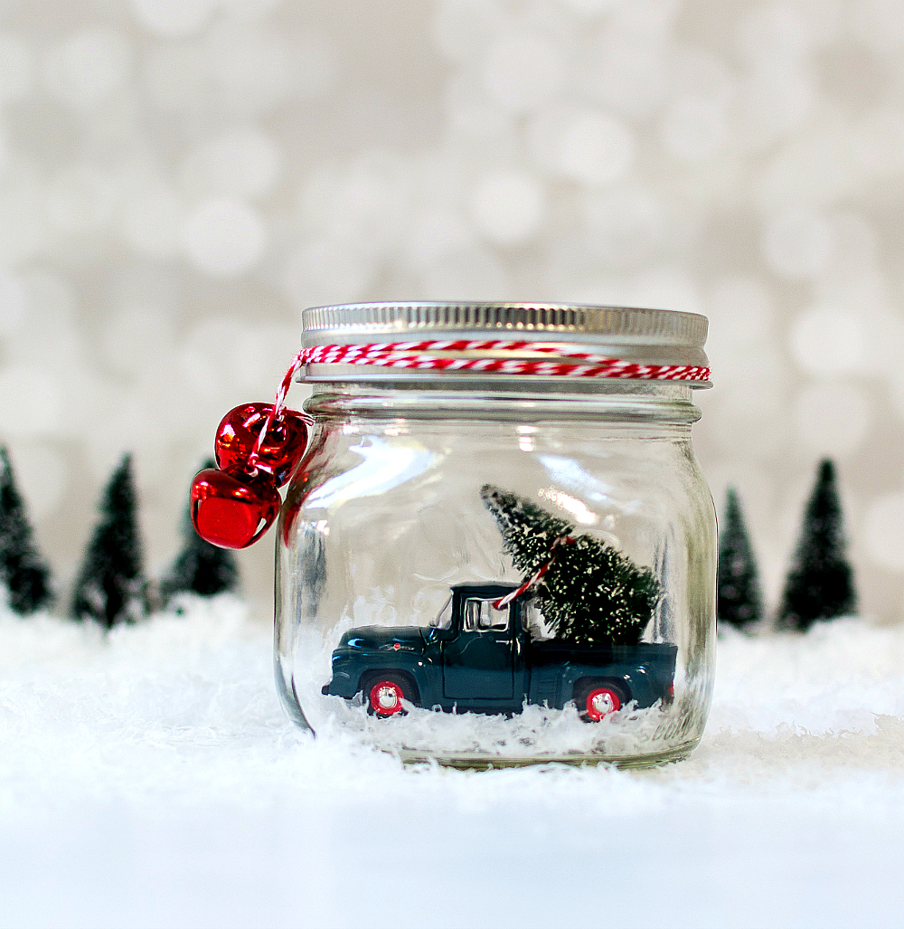 car-in-jar-christmas-decoration-7