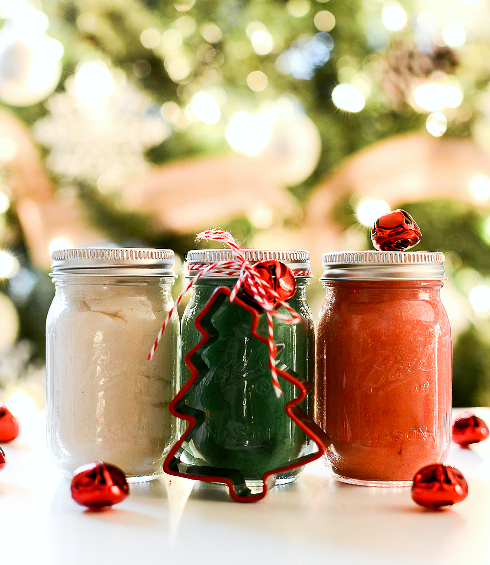 Stocking Stuffer Ideas: Mini Mason Jar Christmas Clay Dough