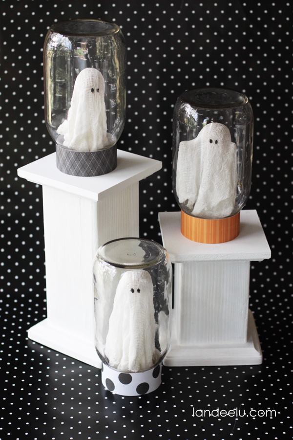 Ghosts in Jars Halloween Craft