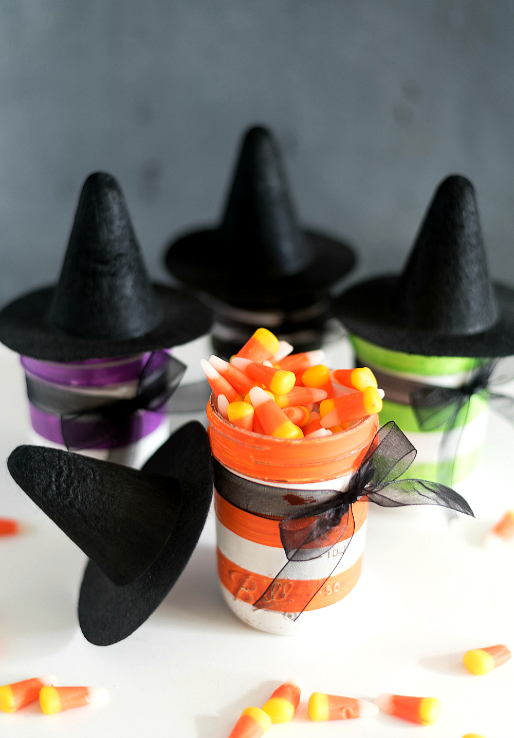 Mason Jar Witches - Halloween Mason Jar Craft Ideas