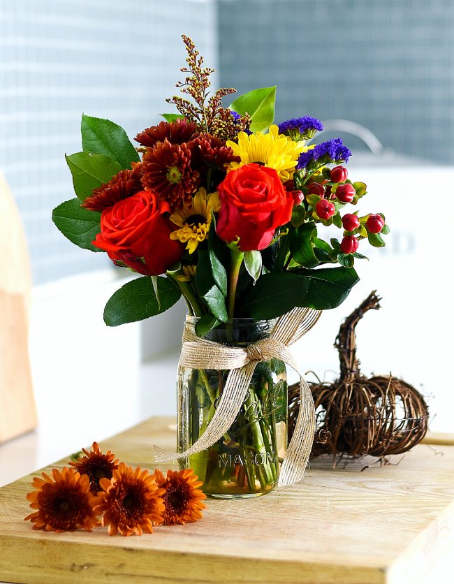 Fall Flower Arrangement in Mason Jar - Mason Jar Crafts Love