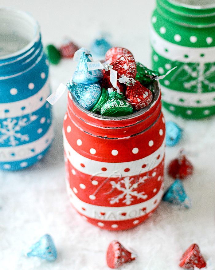 Colorful mason jar candy holder as a DIY Christmas gift