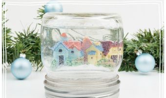 Mason Jar Snow Globes - Water and Waterless Snow Globes Using Mason Jars