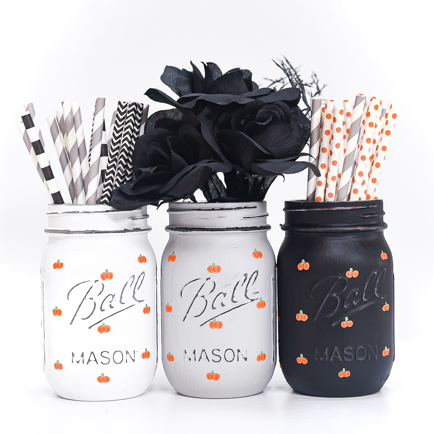 Painted Pumpkins on Mason Jars - Fall Mason Jar Craft Ideas with Paint