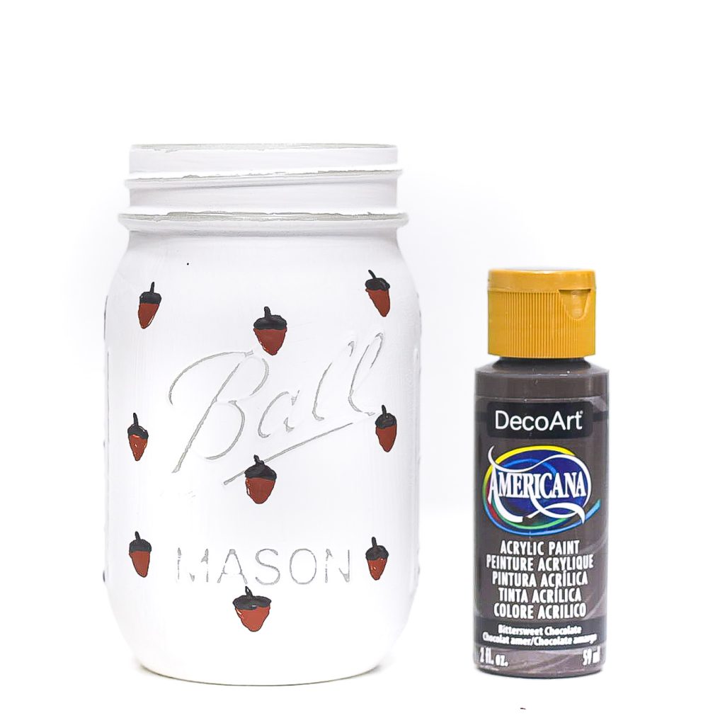 How To Paint Acorns. Easy Acorn Painting Tutorial. Painted Acorn Mason Jars. Fall Craft Ideas with Mason Jars. Acorn Craft Ideas.