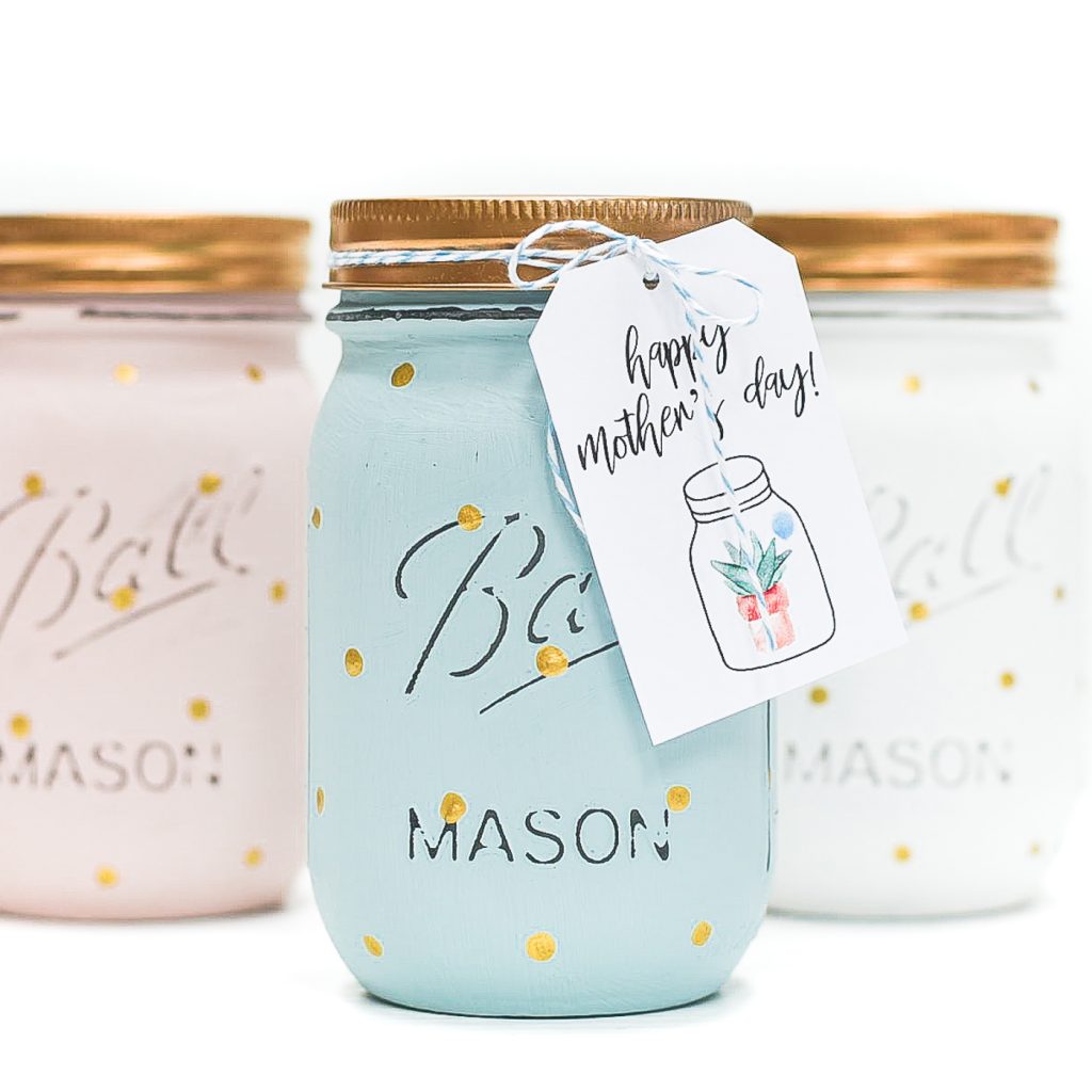 Mother's Day mason jar gift tag printable. Free printable for Mother's Day. Gift tag free printable. Mason jar printable. Mother's Day gift ideas.