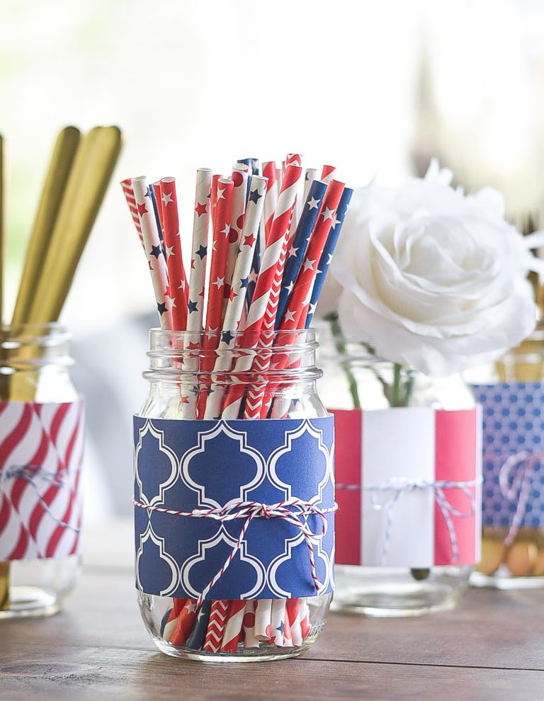Red White Blue Mason Jar with Scrapbook Paper - Mason Jar Crafts Love