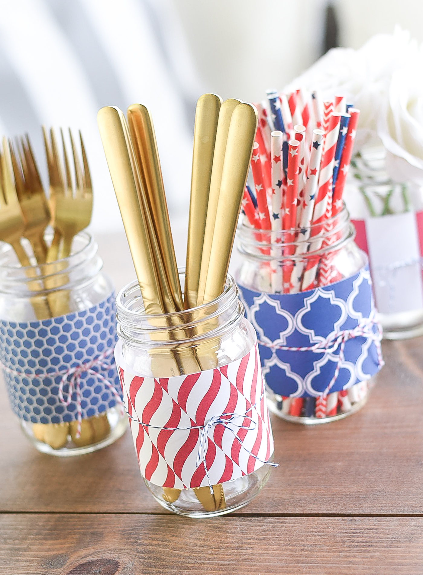 Red White Blue Mason Jar with Scrapbook Paper - Patriotic Mason Jars for Memorial Day, Fourth of July, Labor Day.