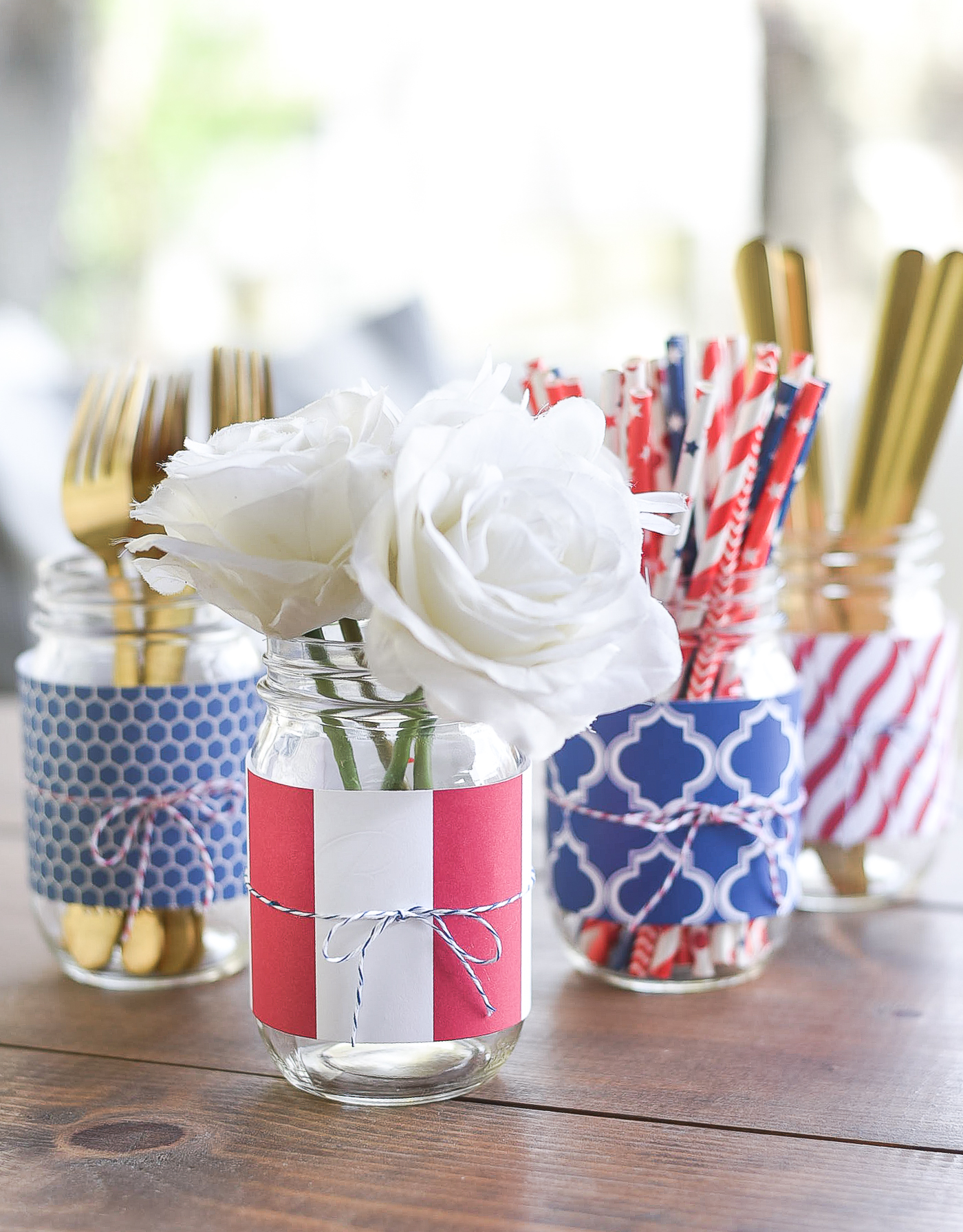 Red White Blue Mason Jar with Scrapbook Paper - Mason Jar Crafts Love