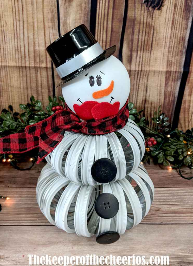 Mason Jar Lid Snowman Craft. Unique Christmas Crafts with Mason Jars and Lids. Mason Jar Holiday Craft Ideas. Mason Jar Lid Winter Craft Ideas. Mason Jar Lid Wreaths. Mason Jar Lid Snowman.