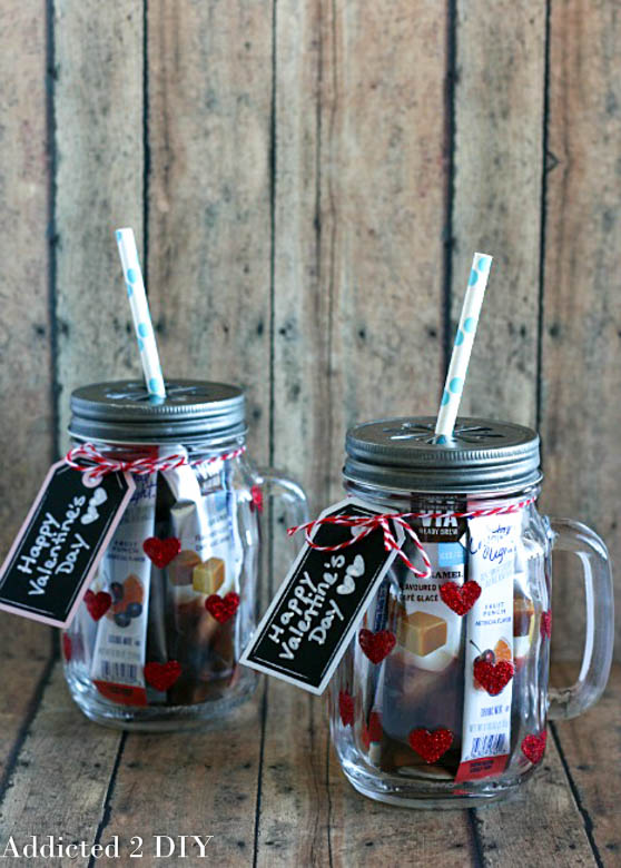 Glitter Hert Mason Jar Mug Gift for Valentine's Day. Valentine Mason Jar Crafts. Mason Jar Valentine's Day Craft Ideas. Gift Ideas in Mason Jars for Valentine's Day. 55+ Valentine Jar Crafts & More