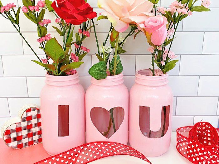 Valentine Mason Jar Crafts. Mason Jar Valentine's Day Craft Ideas. Gift Ideas in Mason Jars for Valentine's Day. 55+ Valentine Jar Crafts & More