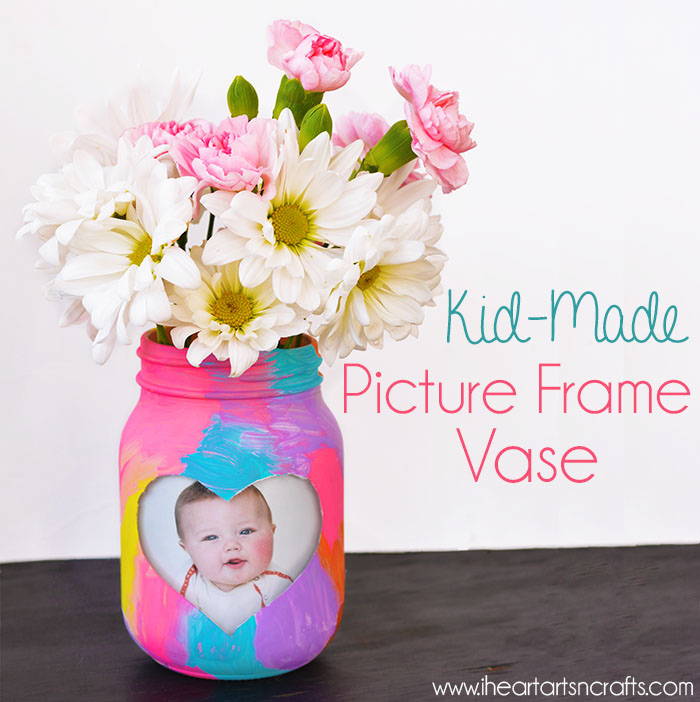 Valentine's Mason Jar Crafts for Kids - Kid's Crafts Ideas for Valentine's Day with Mason Jars.