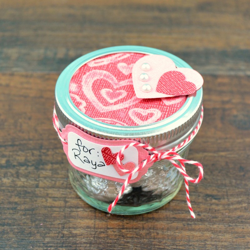 Mini Mason Jar Easy Valentine Gift Idea. Valentine Mason Jar Crafts. Mason Jar Valentine's Day Craft Ideas. Gift Ideas in Mason Jars for Valentine's Day. 55+ Valentine Jar Crafts & More