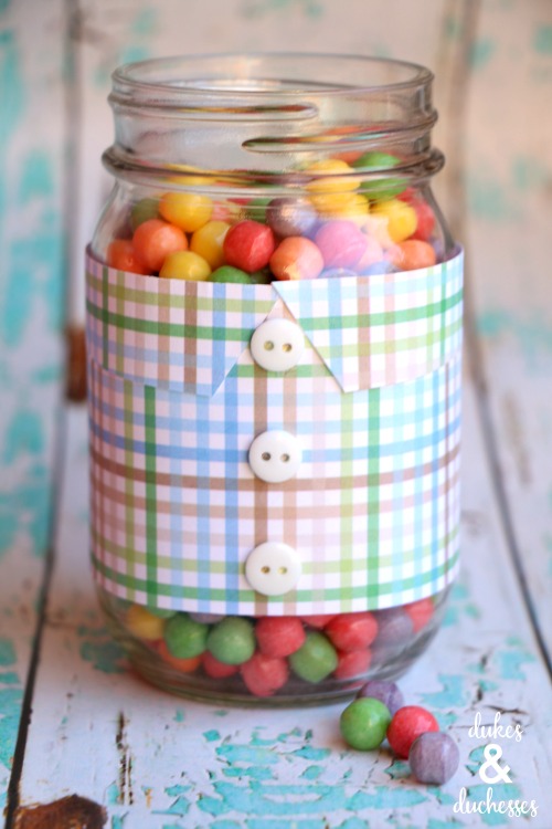 Easy Paper Collared Shirt Father's Day Treat Jar Gift Idea. Father's Day Gift Ideas in Mason Jars. Homemade Father's Day Crafts.  Kid's Crafts for Father's Day. Easy Father's Day Crafts with Mason Jars. Mason Jar Crafts. Mason Jar Kid's Crafts.