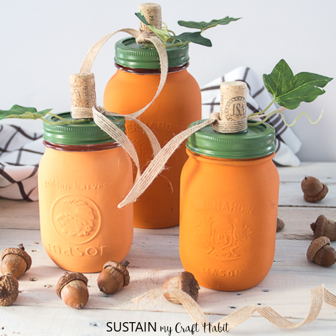 Painted Pumpkin Mason Jars. Mason Jar Crafts for Fall. 30+ Craft Idea for Autumn. Crafts for Fall with Mason Jars. Mason Jar Autumn Crafts. Painted Mason Jars for Fall. Mason Jar Votives for Fall. Pumpkin Mason Jar Crafts for Fall.