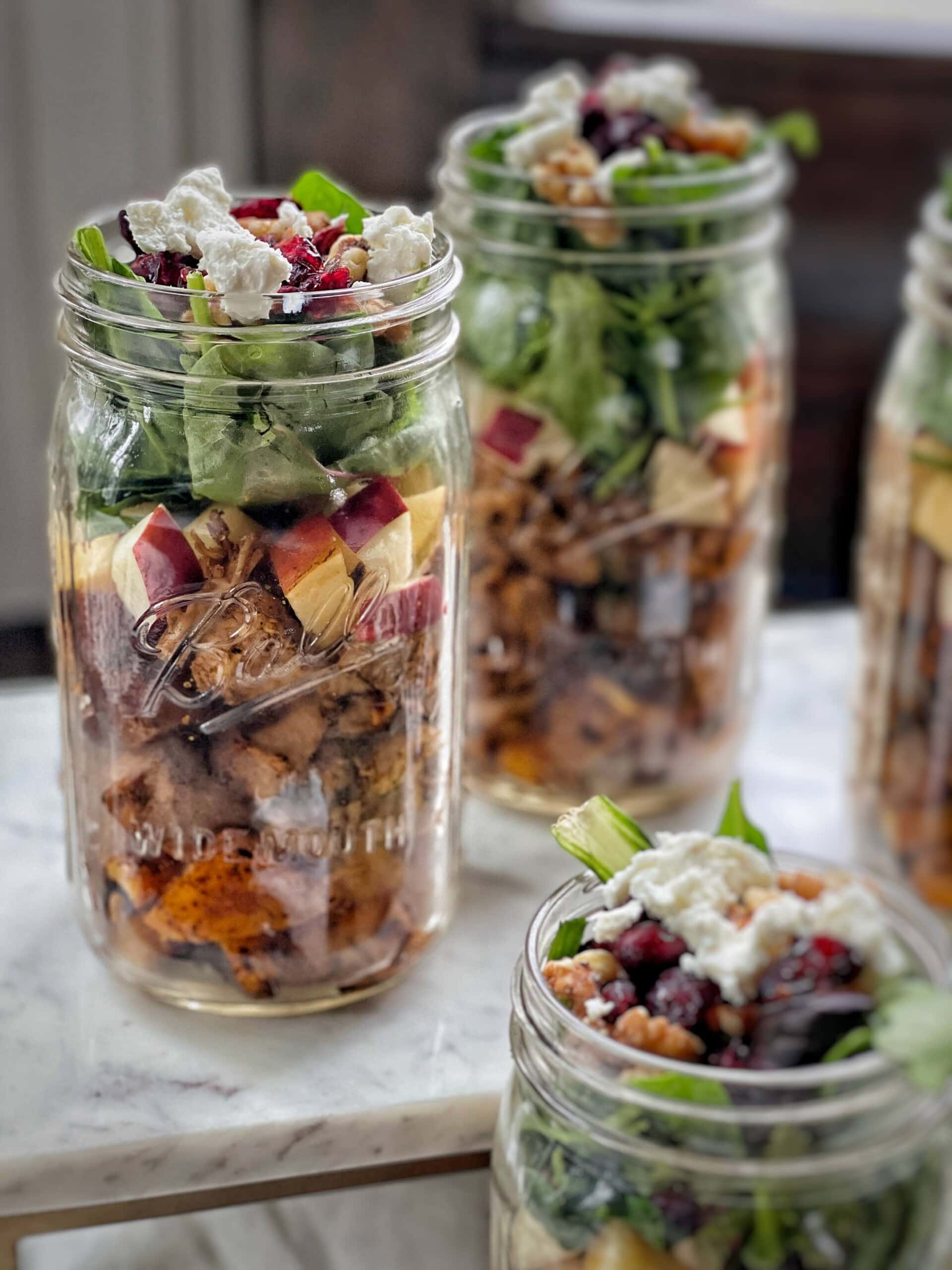 Autumn Harvest Mason Jar Salad. Fall Mason Jar Recipes. Comfort Food Recipes in Mason Jars. Butternut Squash Salad Recipe in Mason Jar.