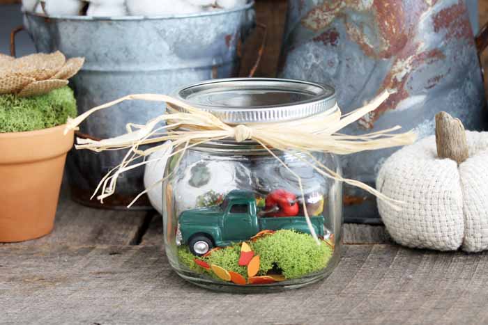 Fall Mason Jar Snow Globe. Mason Jar Crafts for Fall. 30+ Craft Idea for Autumn. Crafts for Fall with Mason Jars. Mason Jar Autumn Crafts. Painted Mason Jars for Fall. Mason Jar Votives for Fall. Pumpkin Mason Jar Crafts for Fall.